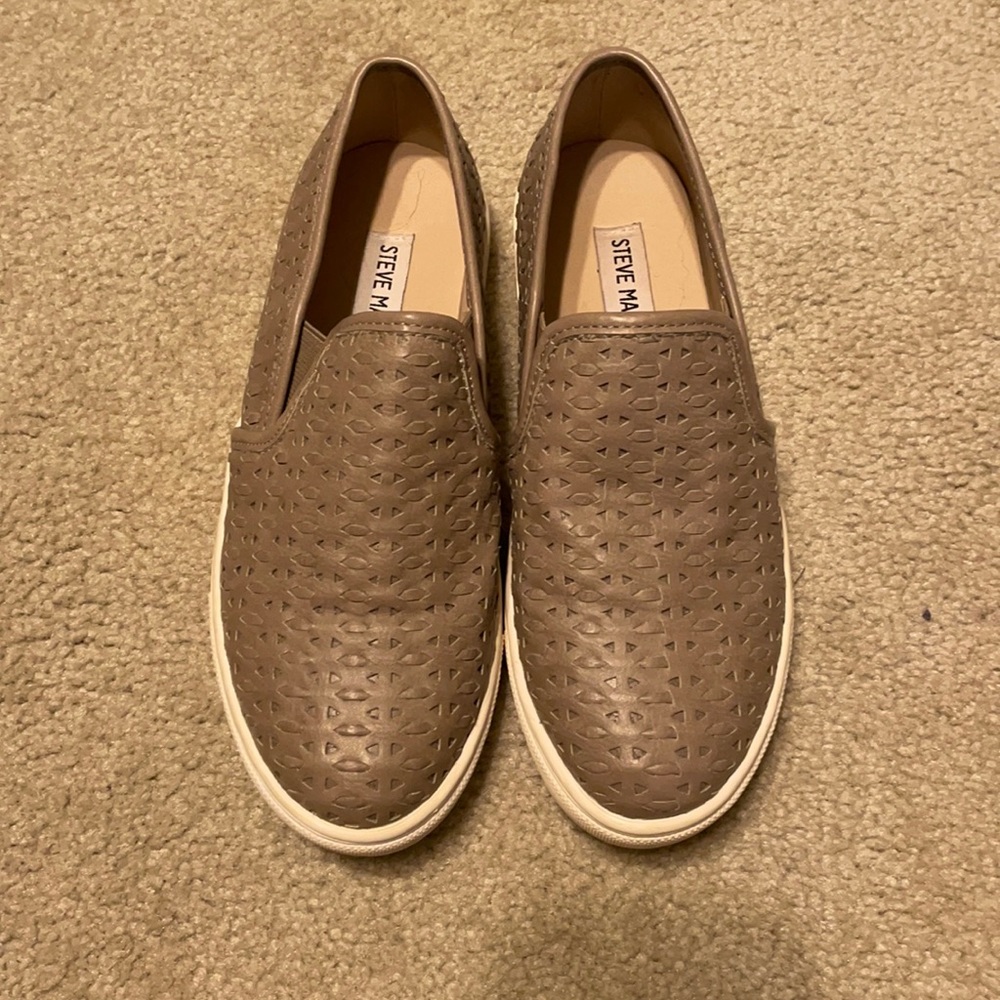 Steve Madden Slip-On Sneaker